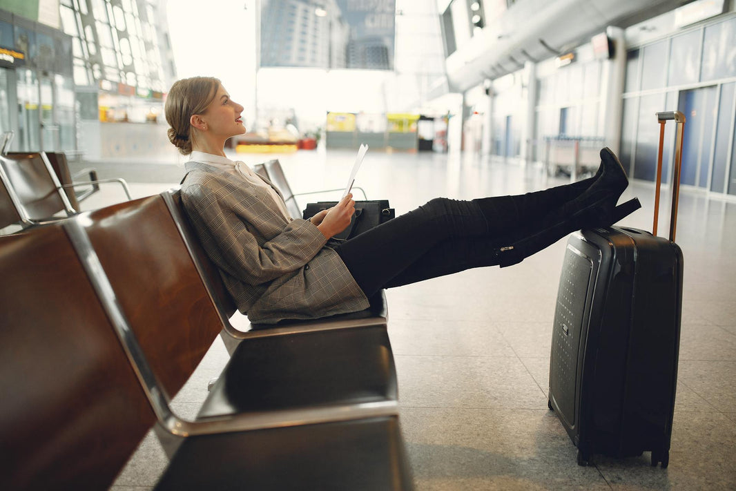 Jet Lag, Who? Fashion Travel Outfits That Fake 8 Hours of Sleep - THE KNO