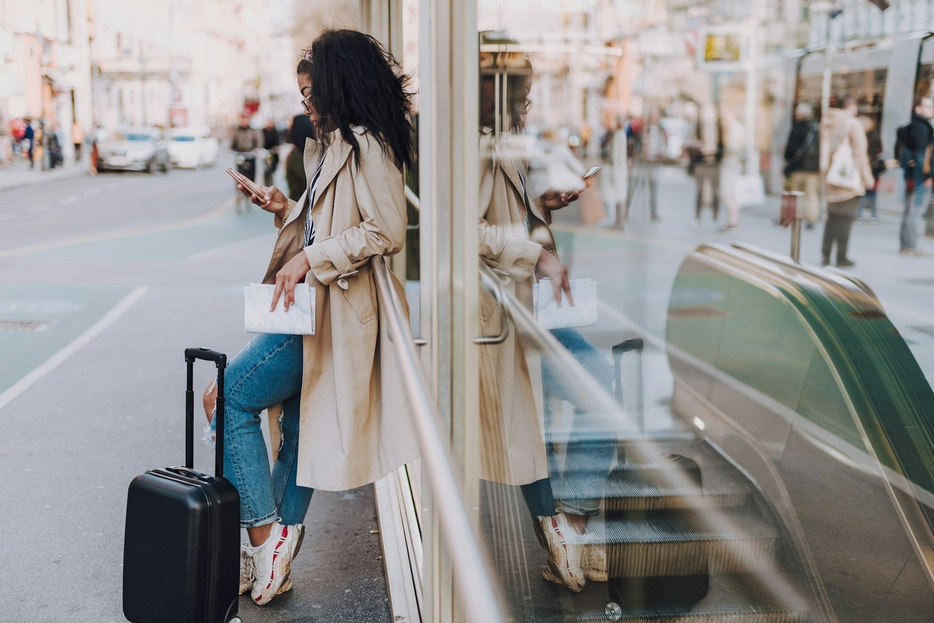 Should You Fly in a Trench Coat? The Smart Casual Answer - THE KNO