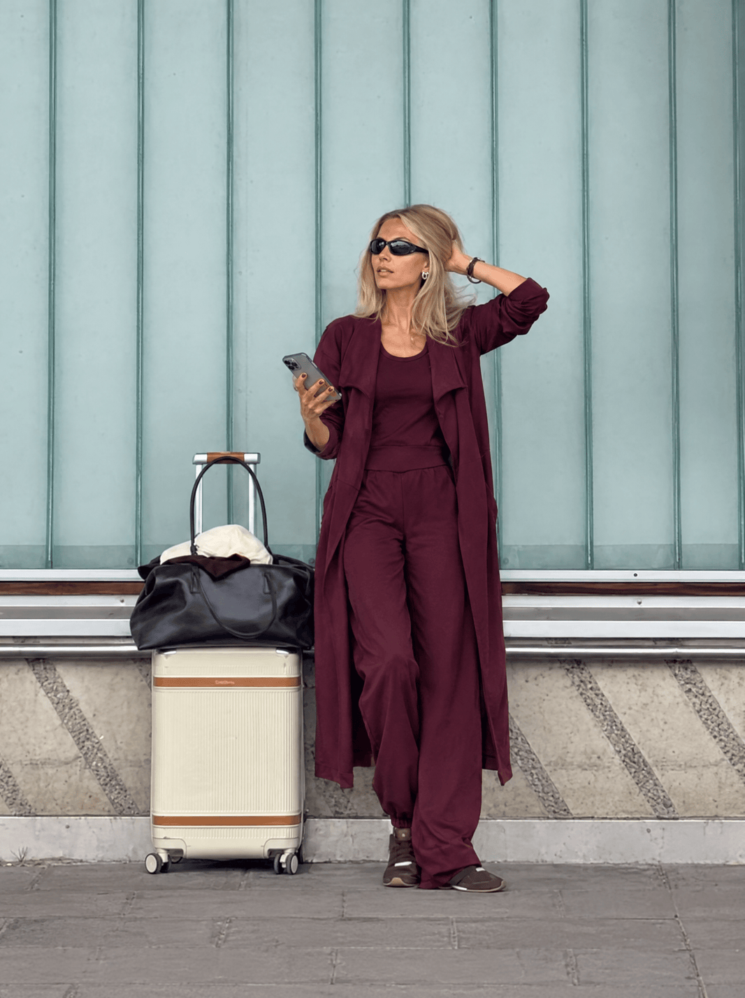 Smart Casual Travel Shoes and Accessories: A Polished, Comfortable Capsule - THE KNO