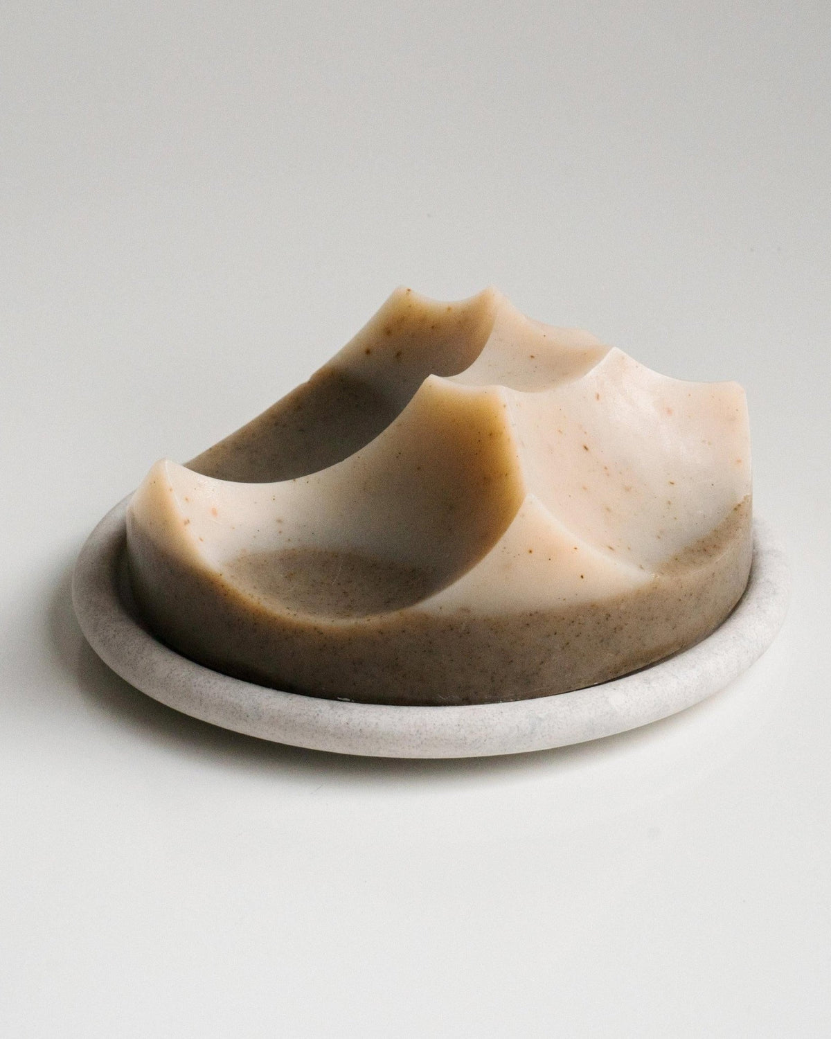 Erode Sculptural Soap + Bouton Base — Cardamom Vetiver - THE KNO