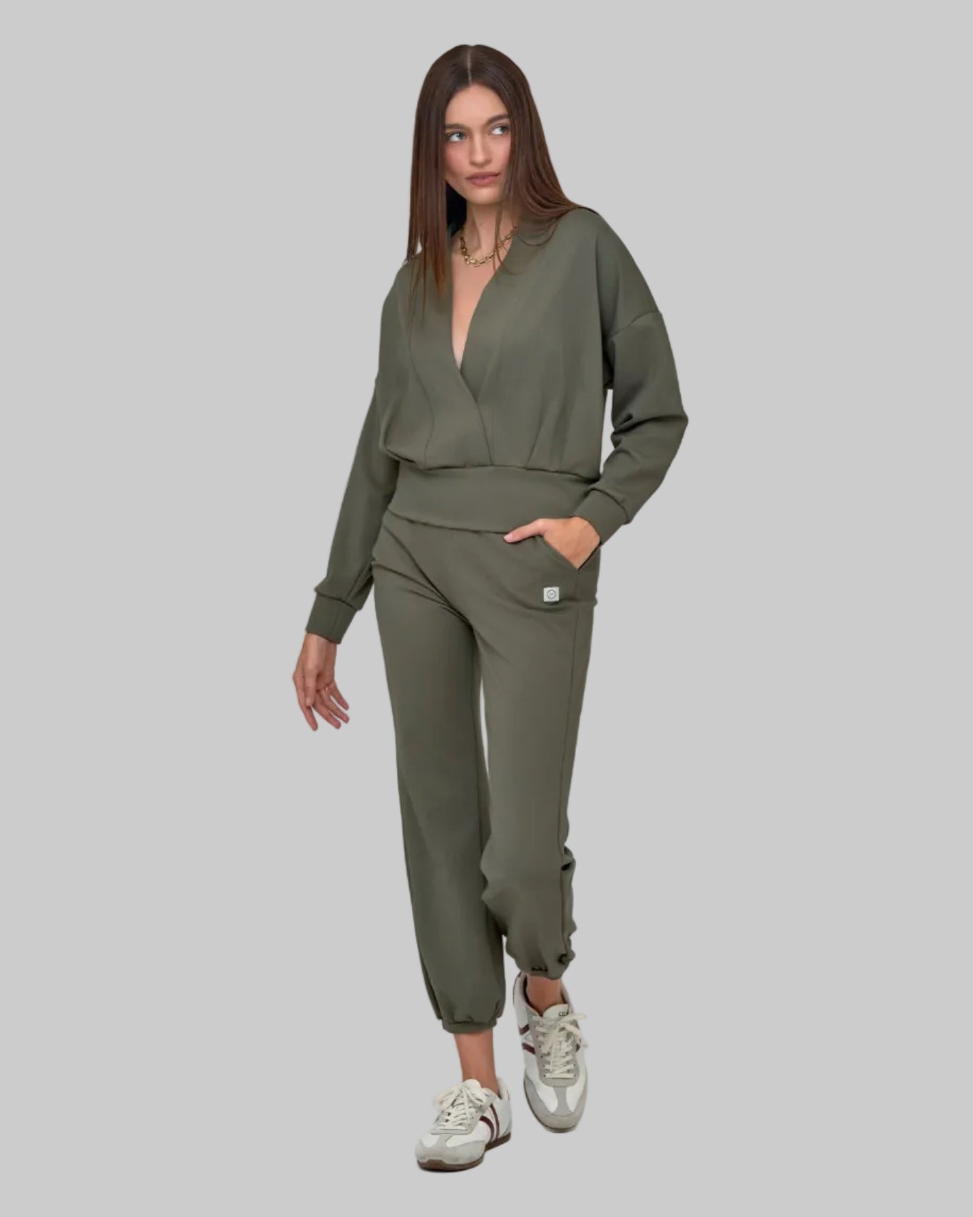 Jet Set Jogger - THE KNO