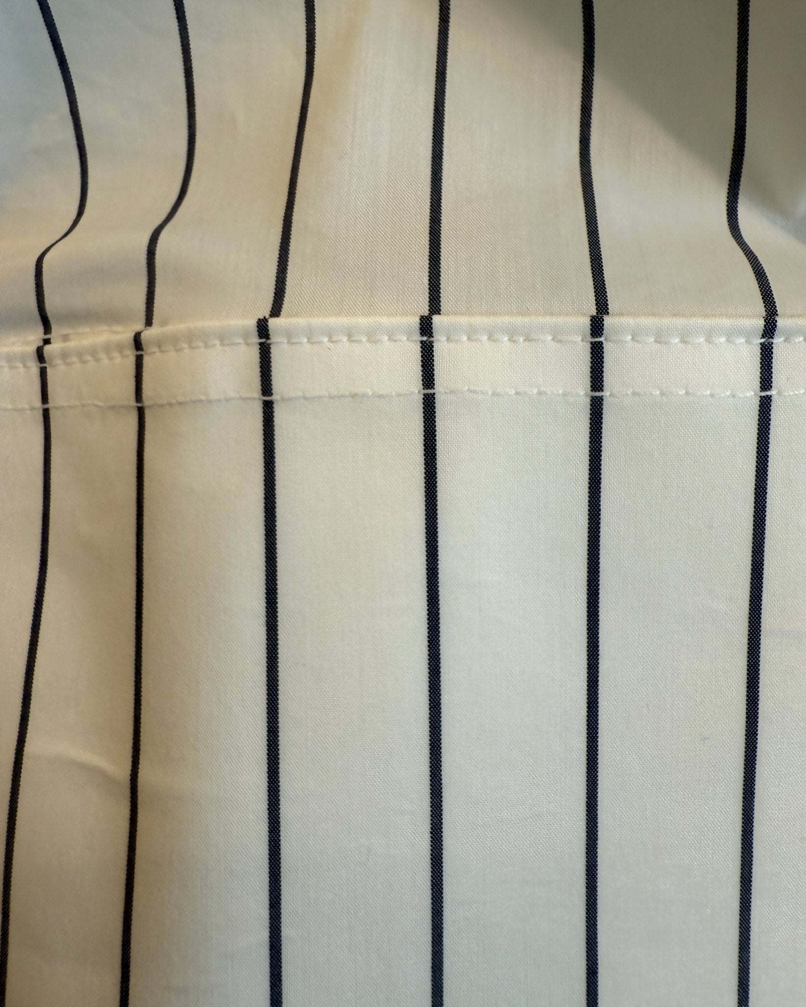 No - Button Button Down Pinstripe - THE KNO
